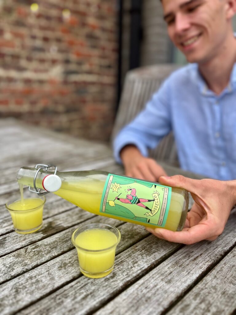 Bossello limoncello drank alcohol sterke drank bossello handmade in belgium citroen handgemaakt Ruben Bosschaerts